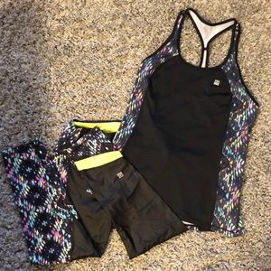 Bundle Victoria’s secret sport (VSX) workout set!
